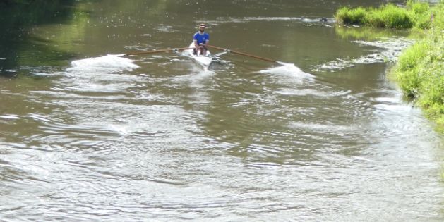 Ein Ruderboot auf der Nidda